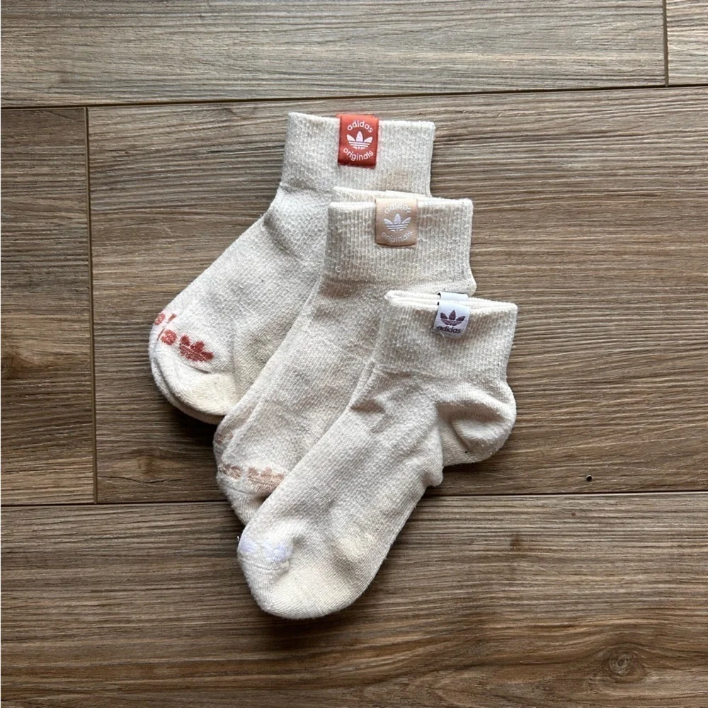 Adidas | Women's Tennis Ankle Socks in Beige/Brown/Cream